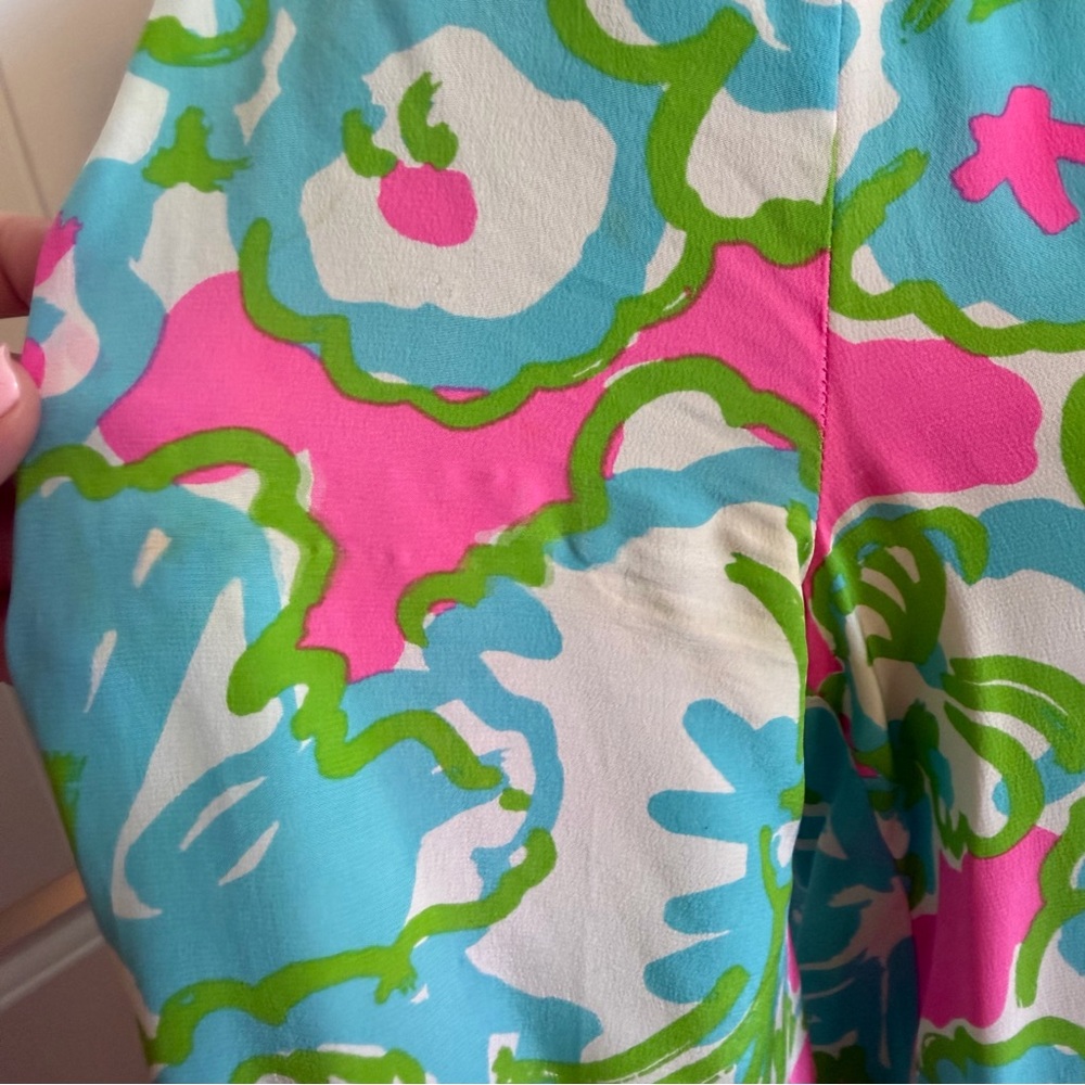 Lilly Pulitzer Elsa Silk in a Delicacy Floral Pink, Blue and Green Top size xs - Picture 6 of 14